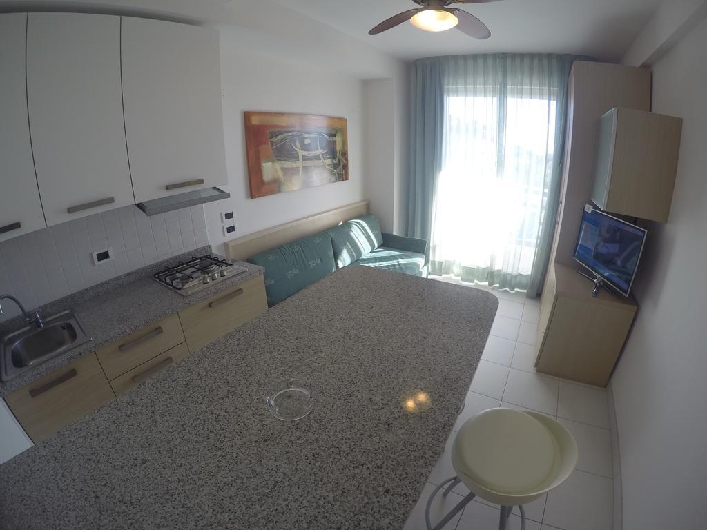 Residence Zenith Caorle Exterior foto